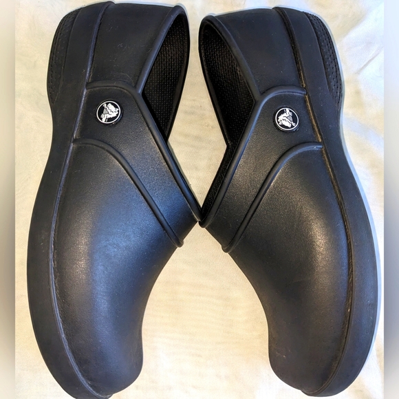 Crocs Women's Slip Resistant Clogs - Picture 5 of 12